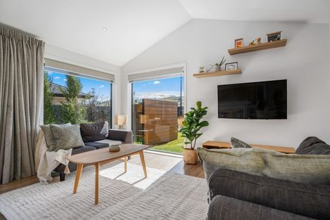 Photo of property in 4 Violet Way, Lower Shotover, Queenstown, 9304