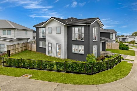 Photo of property in 2 Vincent Mcgrath Crescent, Swanson, Auckland, 0614