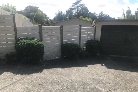 Photo of property in 2/95 Hobsonville Road, West Harbour, Auckland, 0618