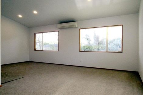 Photo of property in 1070 Beach Road, Torbay, Auckland, 0630