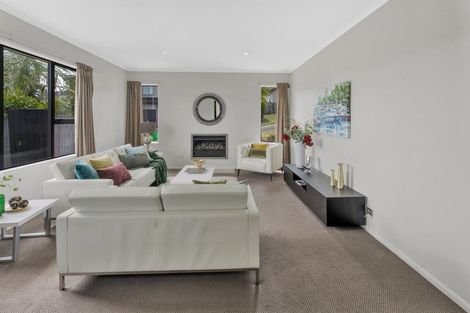 Photo of property in 3 Bilancia Place, Flat Bush, Auckland, 2016
