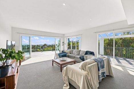 Photo of property in 136 Pinchgut Road, Kaukapakapa, 0873