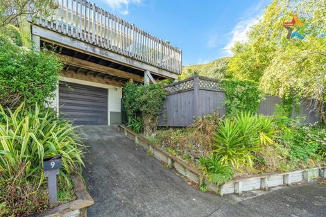 Photo of property in 9 Damian Grove, Waterloo, Lower Hutt, 5011