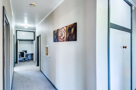 Photo of property in 5 Ballance Place, Marewa, Napier, 4110