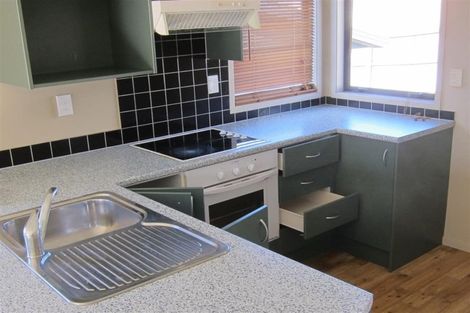 Photo of property in 35 Malaspina Place, Papatoetoe, Auckland, 2025