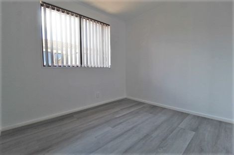 Photo of property in 1/194 Te Irirangi Drive, Flat Bush, Auckland, 2023