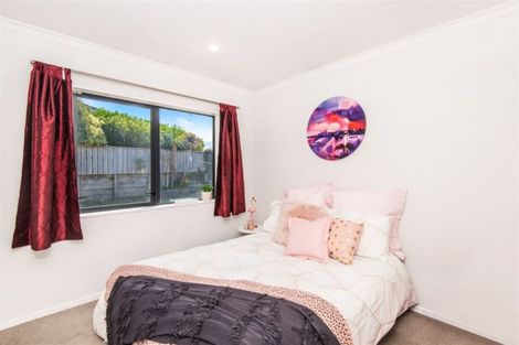 Photo of property in 2 Comber Place, Johnsonville, Wellington, 6037