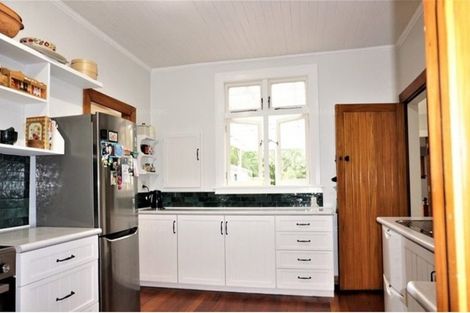 Photo of property in 20 Weraroa Road, Levin, 5510