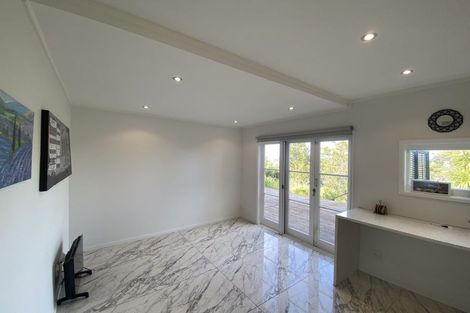 Photo of property in 121 Fairview Avenue, Fairview Heights, Auckland, 0632