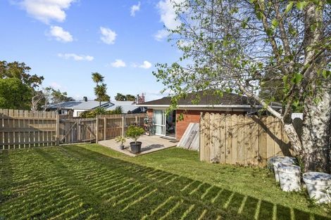 Photo of property in 1/9 Windy Ridge Road, Glenfield, Auckland, 0629