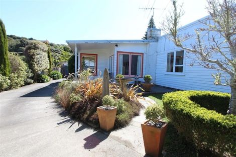 Photo of property in 8 Holly Grove, Maungaraki, Lower Hutt, 5010