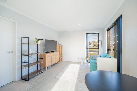 Photo of property in 20 George West Square West, Wigram, Christchurch, 8025