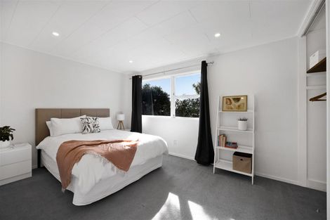 Photo of property in 41 Trelawney Crescent, Westown, New Plymouth, 4310