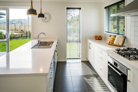 Photo of property in 51 Tradewinds Drive, Whitby, Porirua, 5024