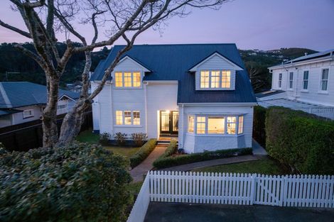 Photo of property in 374 Karori Road, Karori, Wellington, 6012