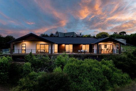 Photo of property in 17 Freyberg Road, Fairfield, Dunedin, 9018