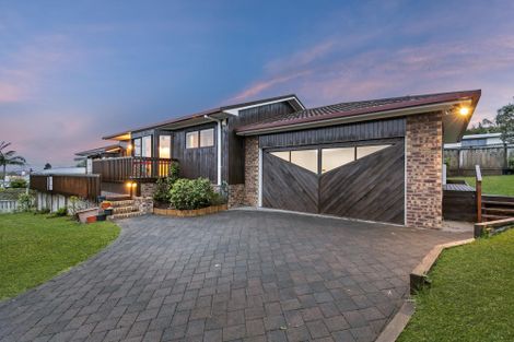 Photo of property in 1a Eastglen Road, Glen Eden, Auckland, 0602