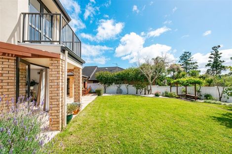 Photo of property in 39 Lake Panorama Drive, Henderson, Auckland, 0612