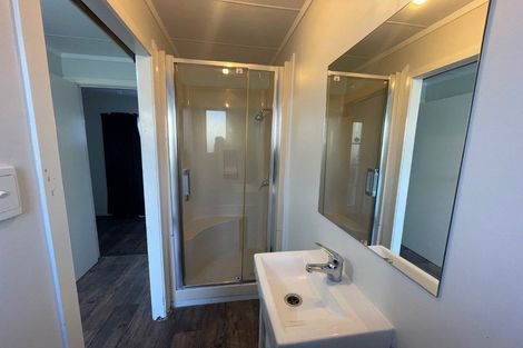 Photo of property in 43 Hallberry Road, Mangere East, Auckland, 2024