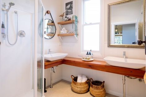 Photo of property in 122 Victoria Street, Cambridge, 3434