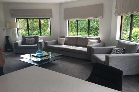 Photo of property in 92a Ranfurly Road, Alfriston, Auckland, 2105