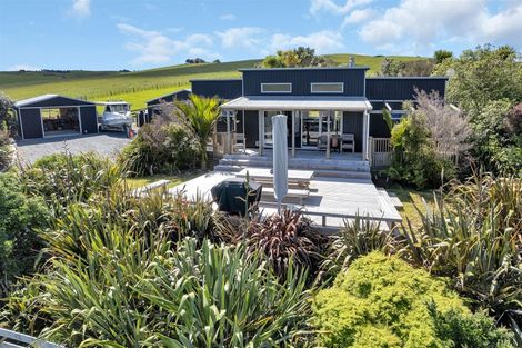 Photo of property in 1713 Matapouri Road, Matapouri, Whangarei, 0173