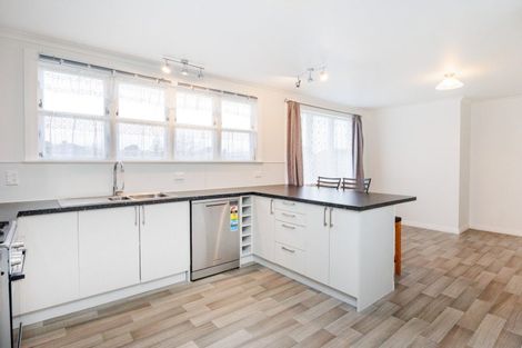 Photo of property in 35 Wilson Crescent, Highbury, Palmerston North, 4412