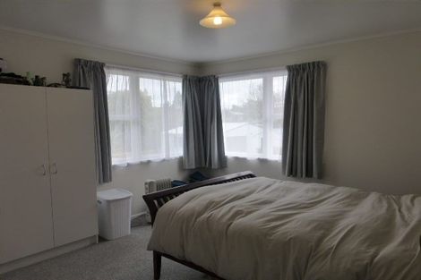 Photo of property in 36 Maui Pomare Street, Blockhouse Bay, Auckland, 0600