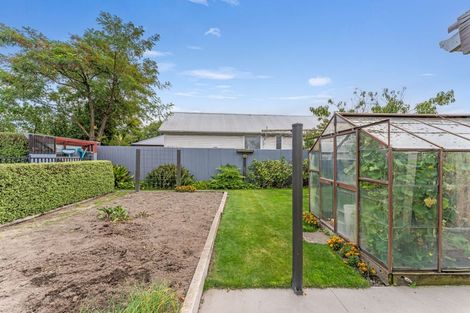 Photo of property in 6 Earnslaw Crescent, Bryndwr, Christchurch, 8053