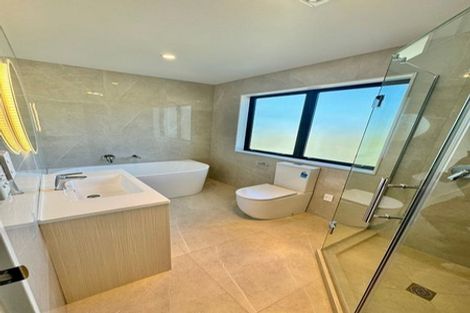 Photo of property in 8a Datura Place, Sunnynook, Auckland, 0620