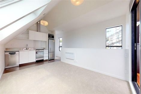 Photo of property in 1/17 Nairn Street, Mount Cook, Wellington, 6011