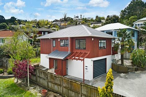 Photo of property in 1/86a West Drive, West Harbour, Auckland, 0618