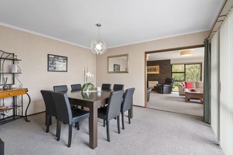 Photo of property in 27 Humphries Place, Awapuni, Palmerston North, 4412