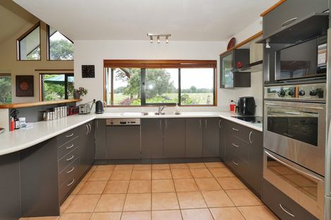 Photo of property in 225 Pencarrow Road, Tamahere, Hamilton, 3283