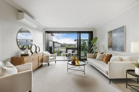 Photo of property in 9a Windlass Street, Long Bay, Auckland, 0630