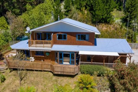 Photo of property in 32 Maui Pomare Road, Nikau Valley, Paraparaumu, 5032