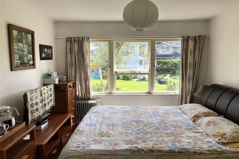 Photo of property in 1/32a Howard Road, Northcote, Auckland, 0627