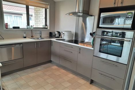 Photo of property in 4/67 Marshland Road, Shirley, Christchurch, 8013