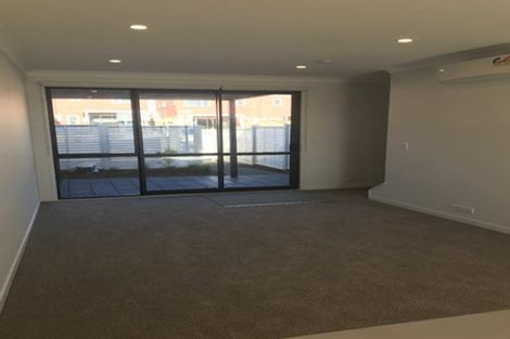 Photo of property in 10 Whimbrel Road, Flat Bush, Auckland, 2019