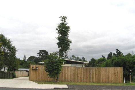 Photo of property in 65 Hellyers Street, Birkdale, Auckland, 0626