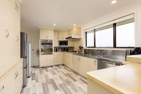 Photo of property in 23 Timaru Road, Waimate, 7924