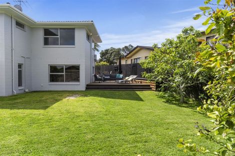 Photo of property in 24 Gulf Crest, Bucklands Beach, Auckland, 2012