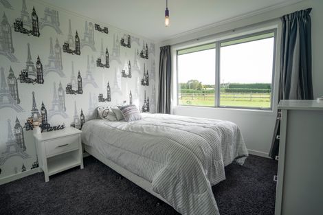 Photo of property in 15 Wilcox Road, Seaward Bush, Invercargill, 9871