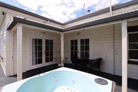 Photo of property in 8 Victoria Street, Carterton, 5713