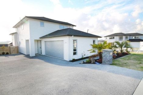 Photo of property in 1 Davey Crescent, Orewa, 0931