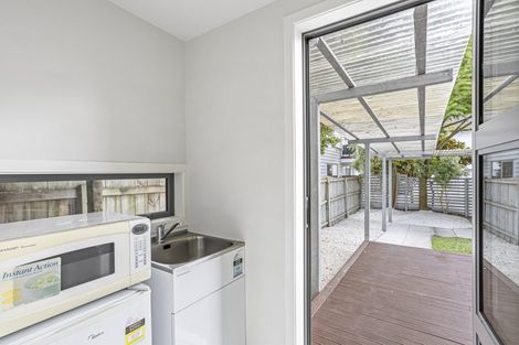 Photo of property in 202 Porchester Road, Takanini, 2112