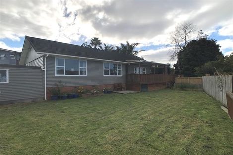 Photo of property in 143 Tiroroa Avenue, Te Atatu South, Auckland, 0610