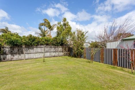 Photo of property in 15 Hicks Place, Cooks Beach, Whitianga, 3591