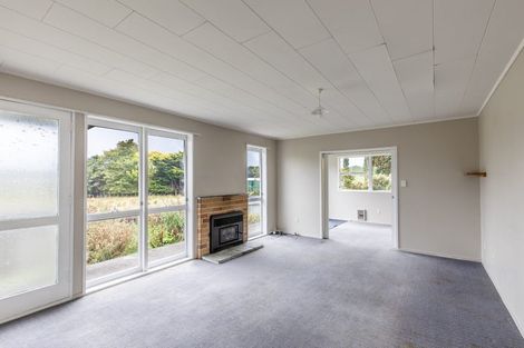 Photo of property in Ex Awariki School, 667 Mangahei Road, Te Uri, Dannevirke, 4973