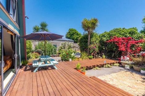 Photo of property in 10 Hastings Street, Waikanae Beach, Waikanae, 5036